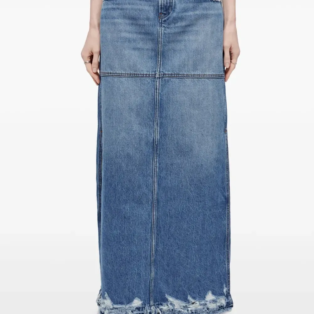 Джинсовая юбка средней посадки Джинсовая юбка средней посадки