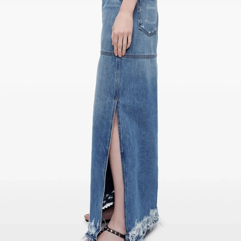 Джинсовая юбка средней посадки Джинсовая юбка средней посадки