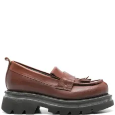 Лоферы с кисточками