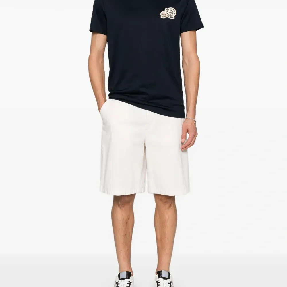 Футболка с логотипом Футболка с логотипом