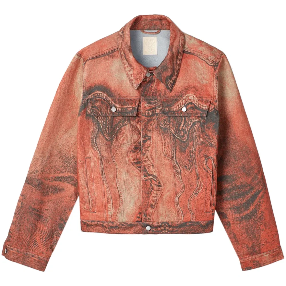 Джинсовая куртка с абстрактным узором