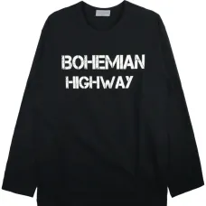 Футболка с логотипом