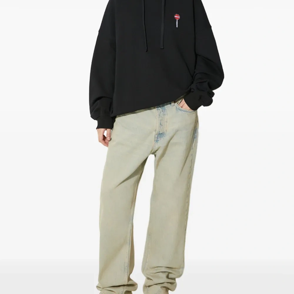 Худи с вышивкой