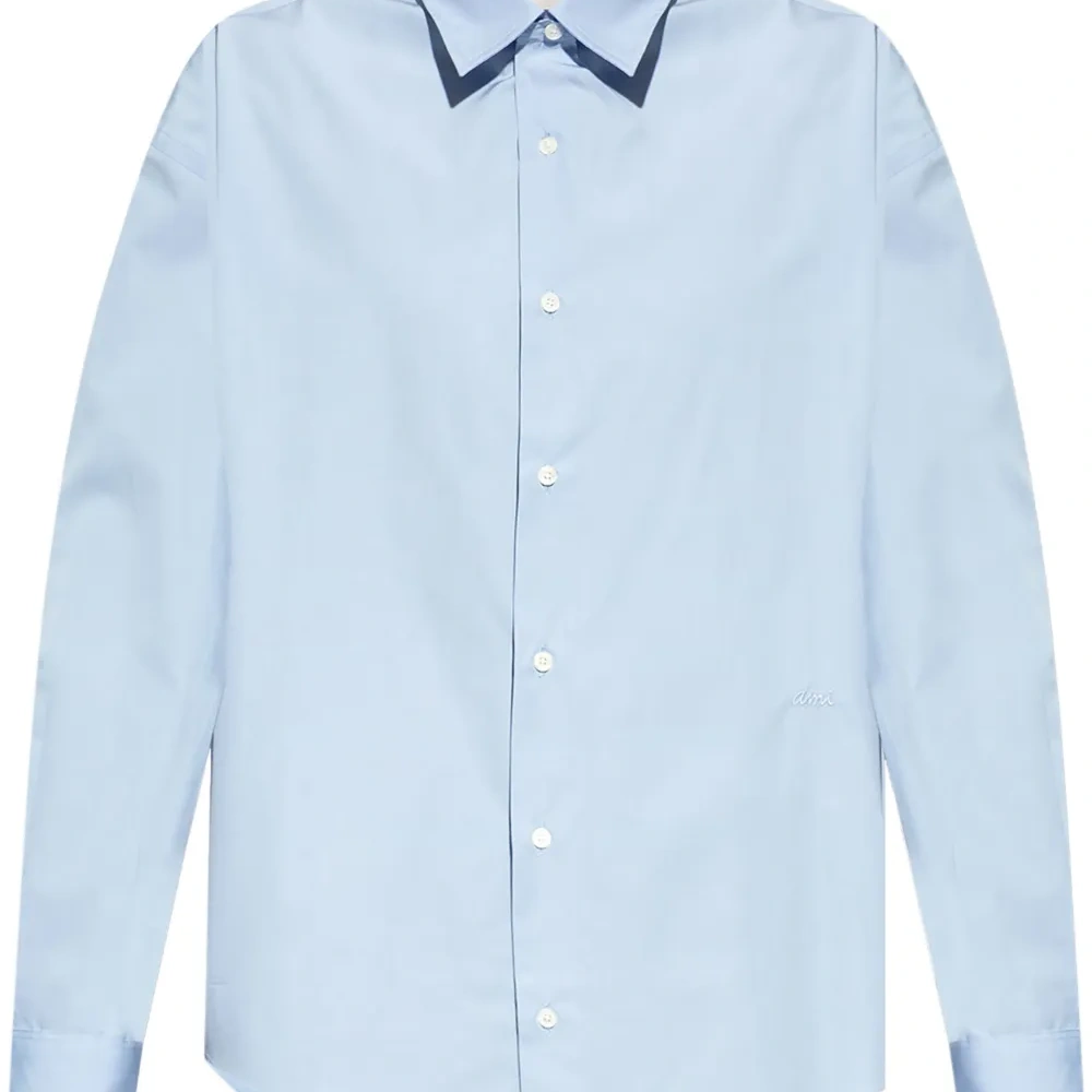 Рубашка с вышитым логотипом