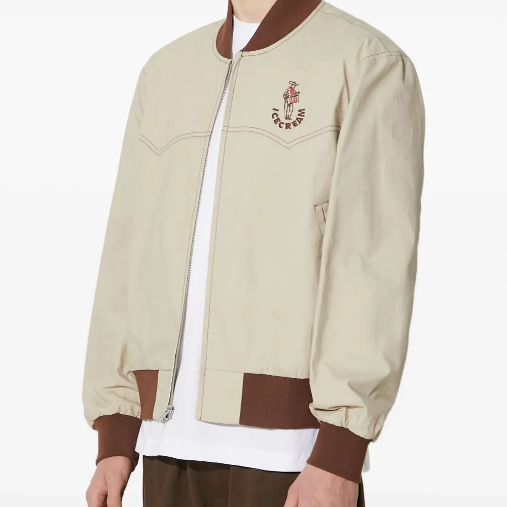 Бомбер с вышитым логотипом