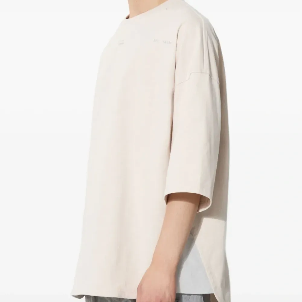 Футболка с логотипом