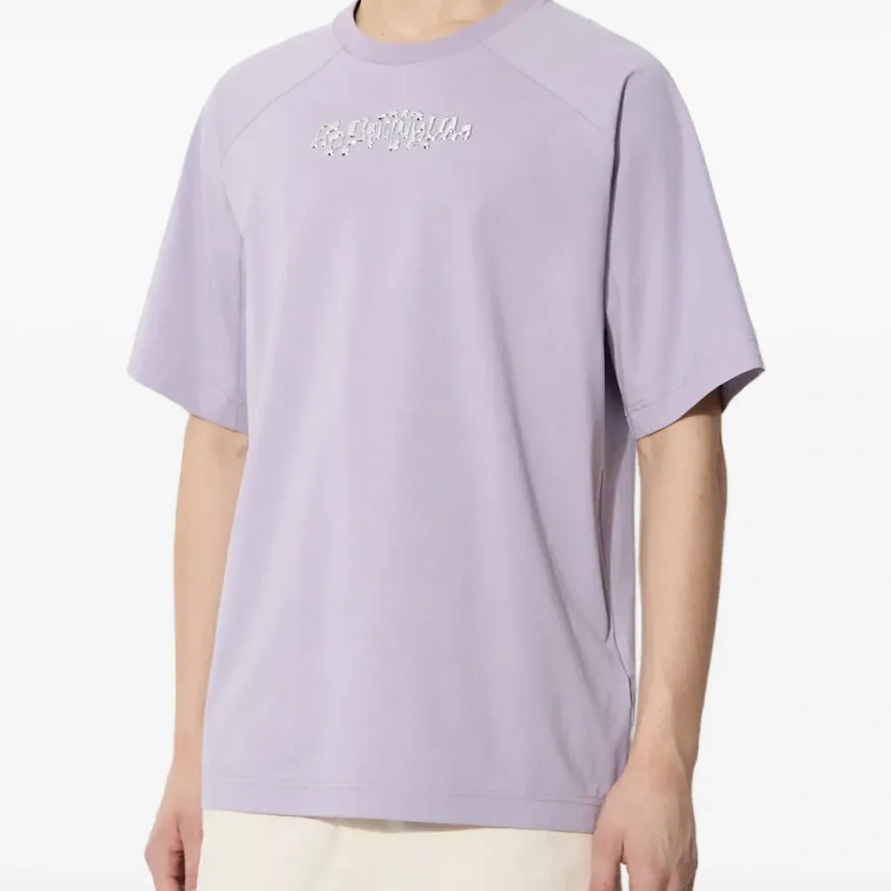 Футболка с логотипом