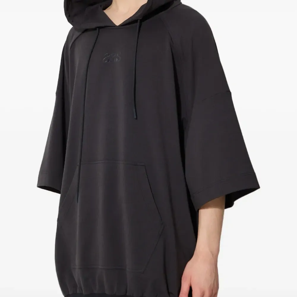 Худи с укороченными рукавами