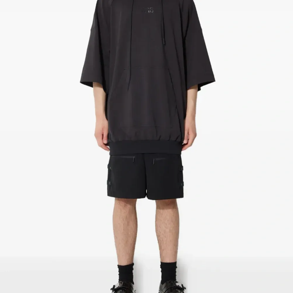 Худи с укороченными рукавами