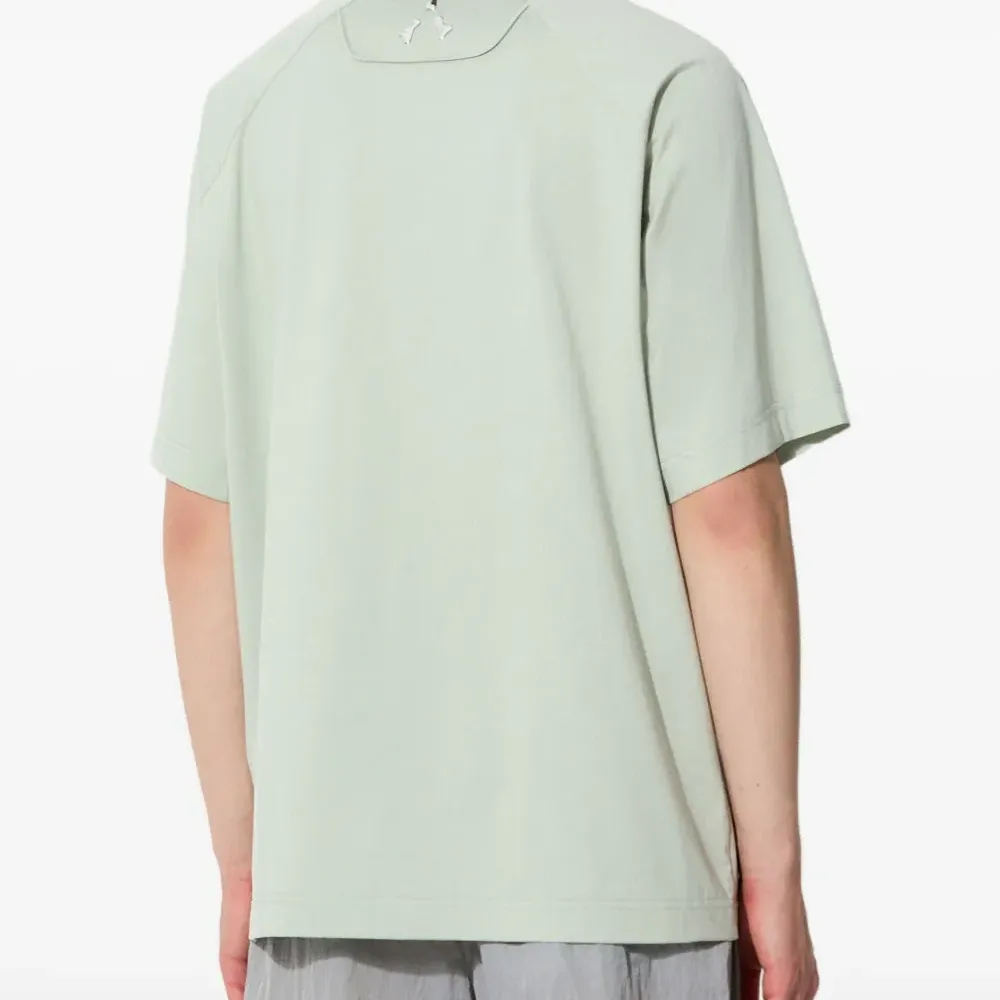 Футболка с рукавами реглан и эффектом металлик