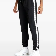 Спортивные брюки с лампасами