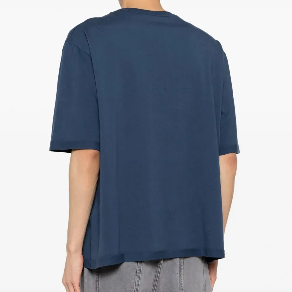 Футболка с логотипом