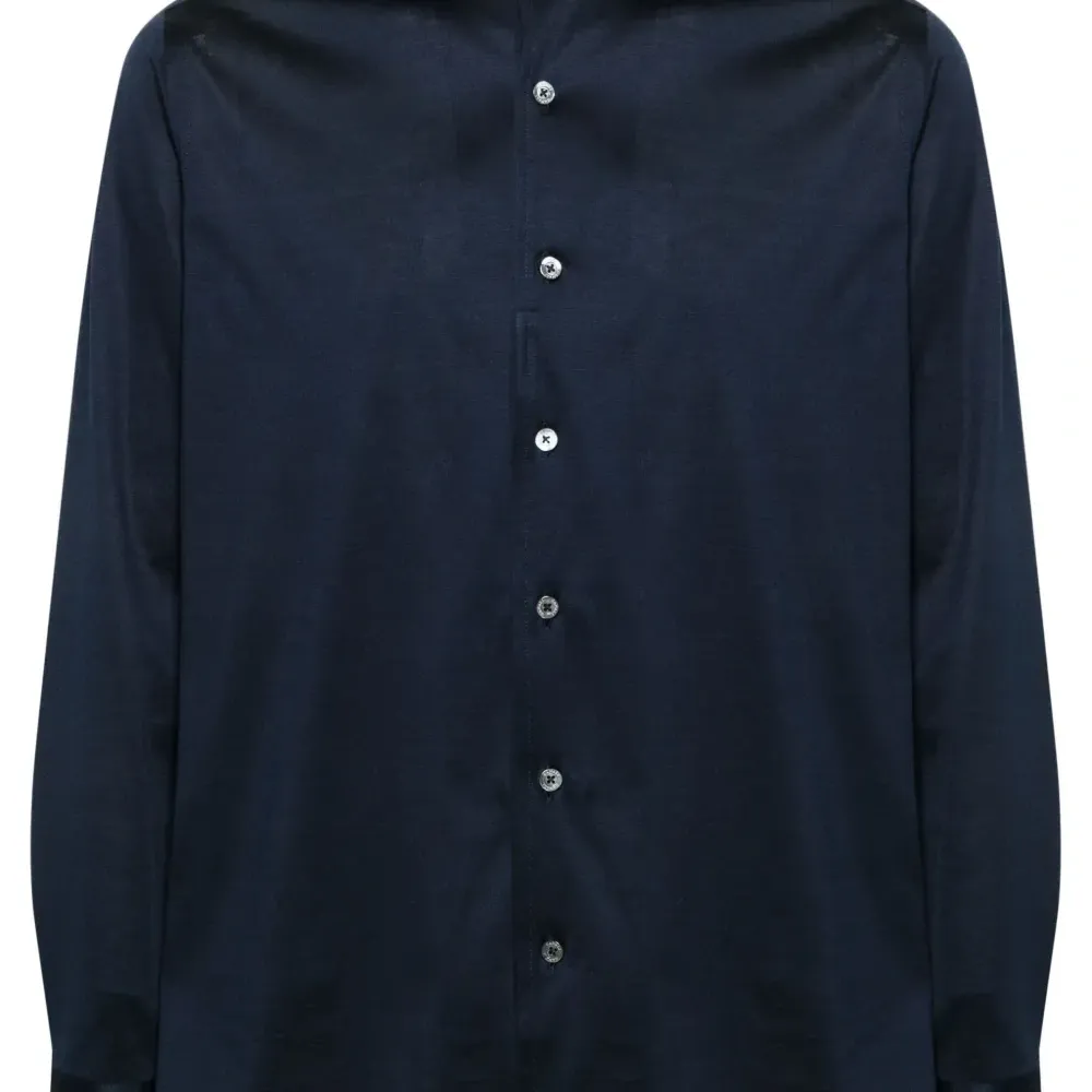 Рубашка с отложным воротником