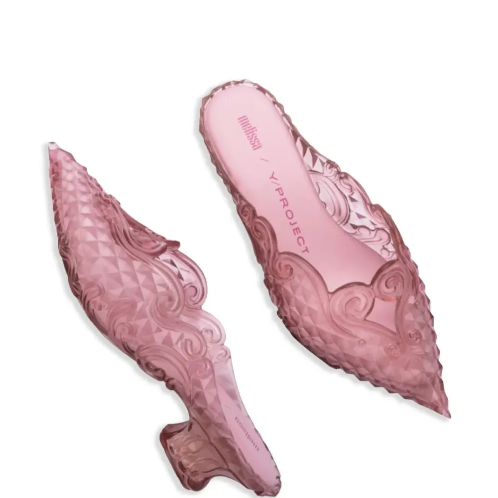 Мюли Court 40 из коллаборации с Melissa