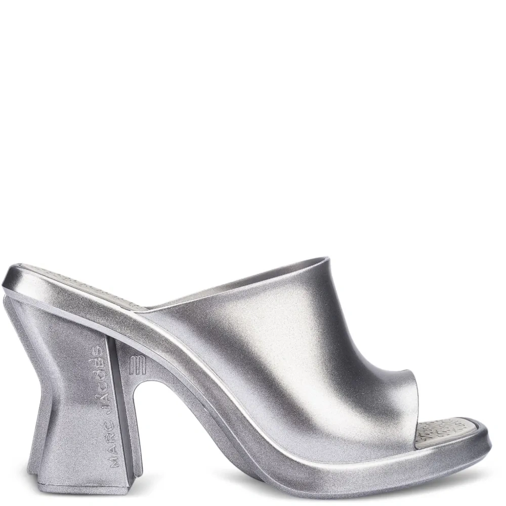 Мюли из коллаборации с Melissa