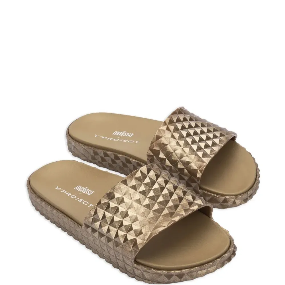 Шлепанцы Court из коллаборации с Melissa Шлепанцы Court из коллаборации с Melissa