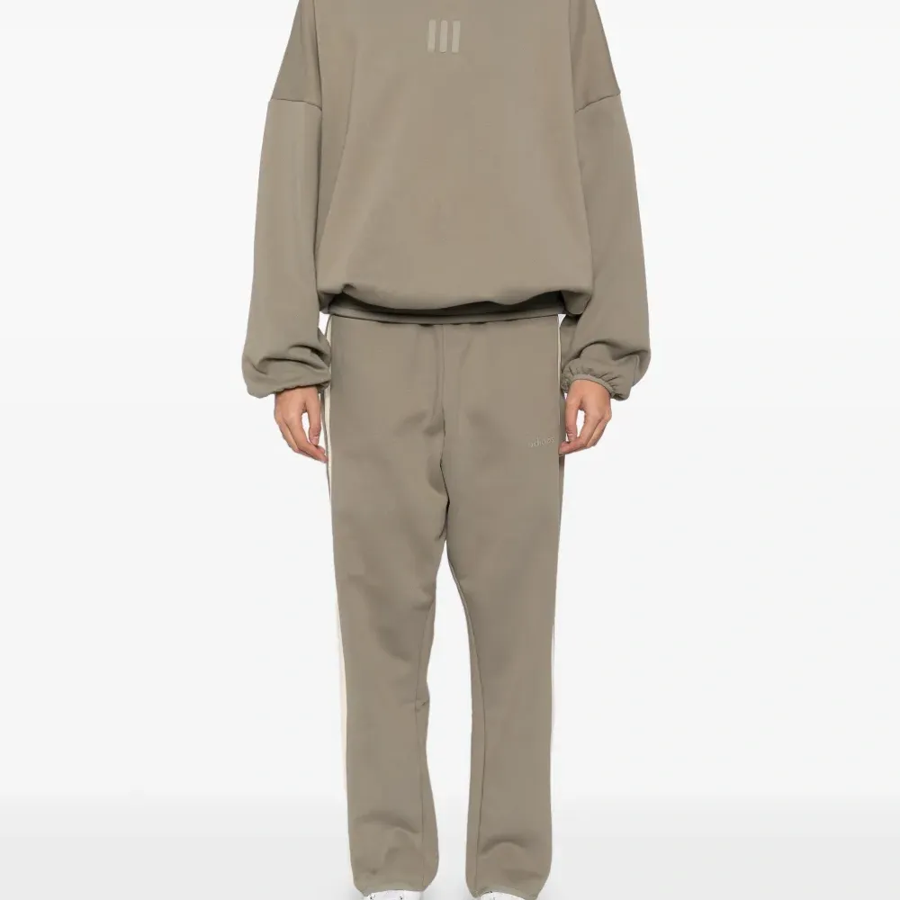 Толстовка с высоким воротником из коллаборации с Fear Of God