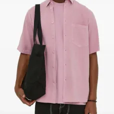 Рубашка с короткими рукавами и нагрудным карманом