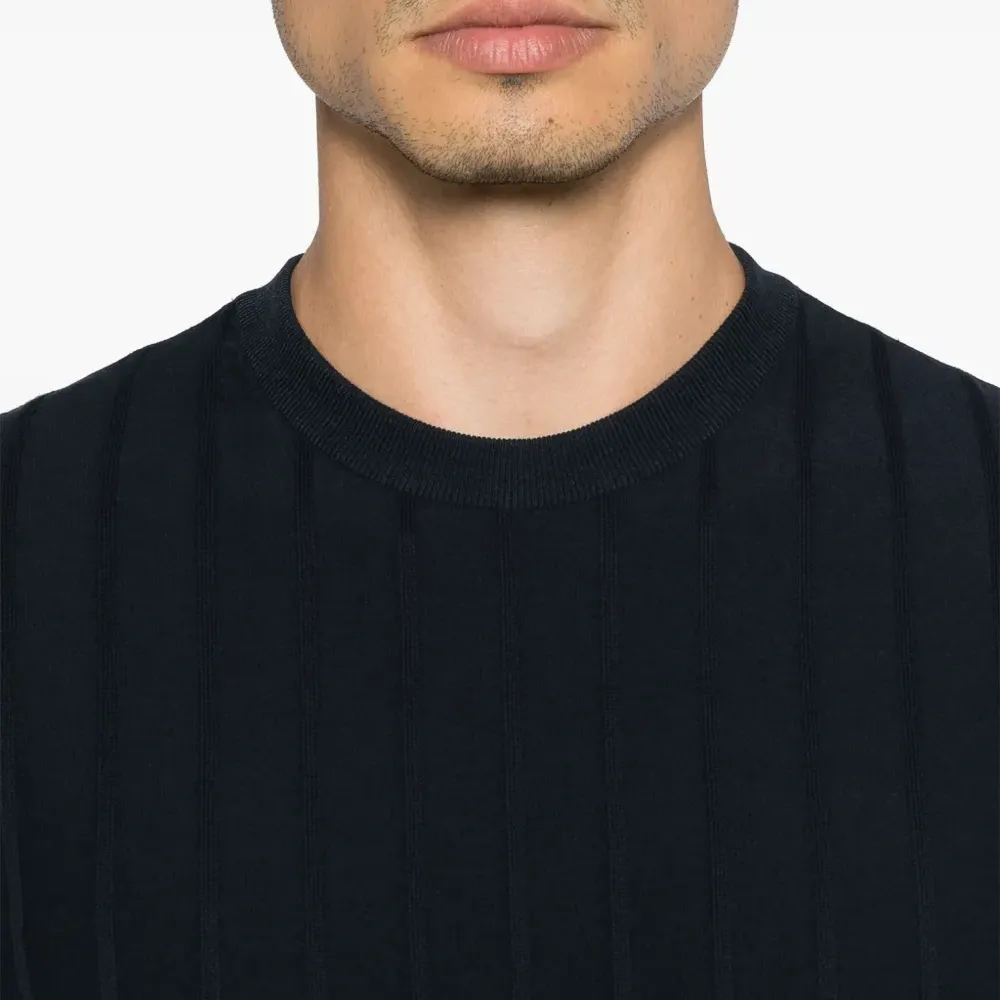 Футболка с круглым вырезом