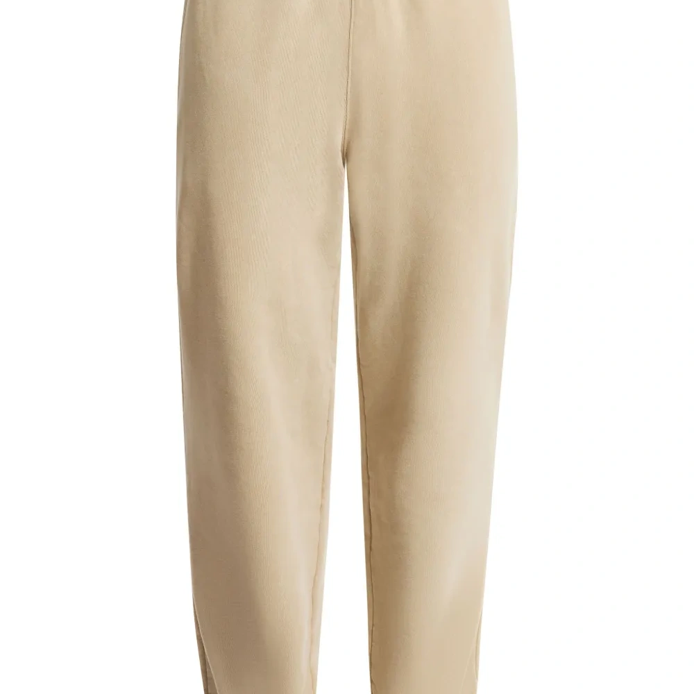 Спортивные брюки