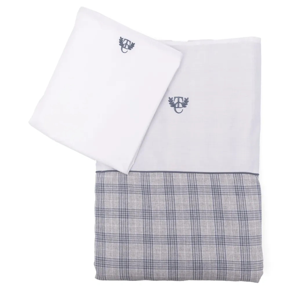 Комплект постельного белья с вышитым логотипом