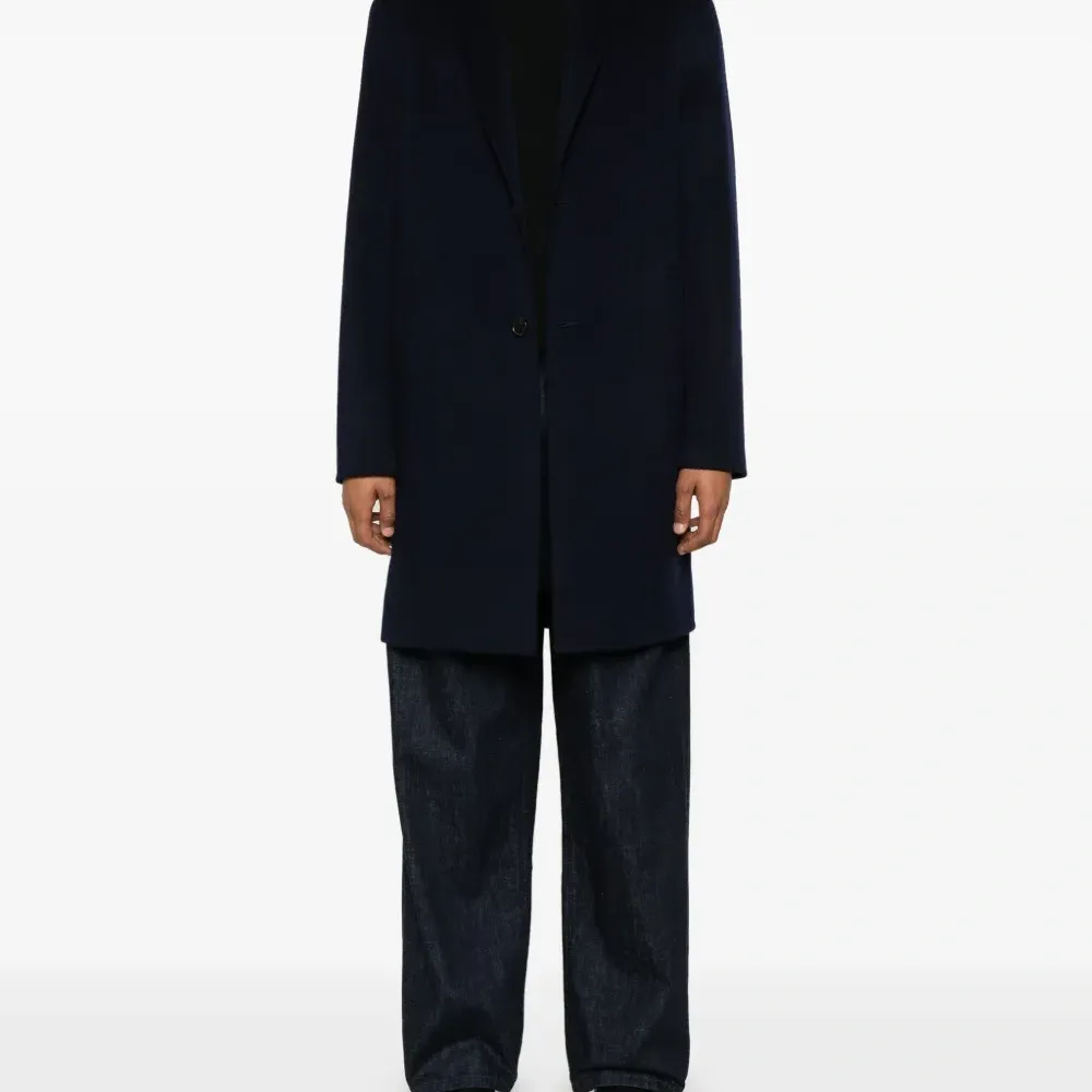 Футболка с круглым вырезом Футболка с круглым вырезом