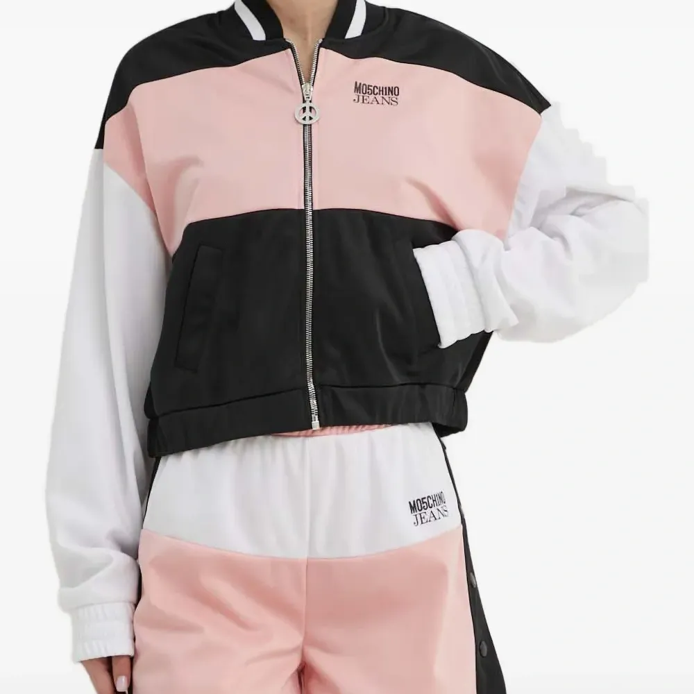 Топ на молнии с цветными блоками