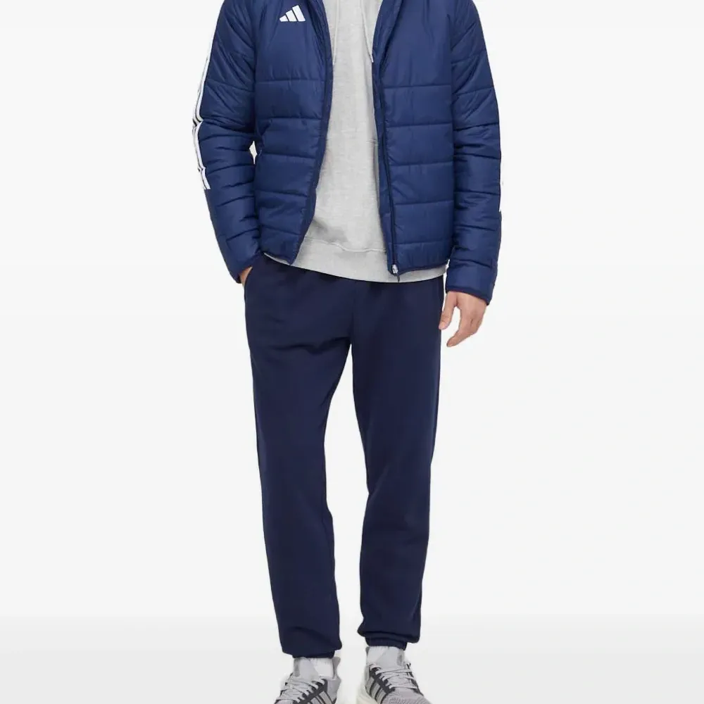 Стеганая куртка с тремя полосками