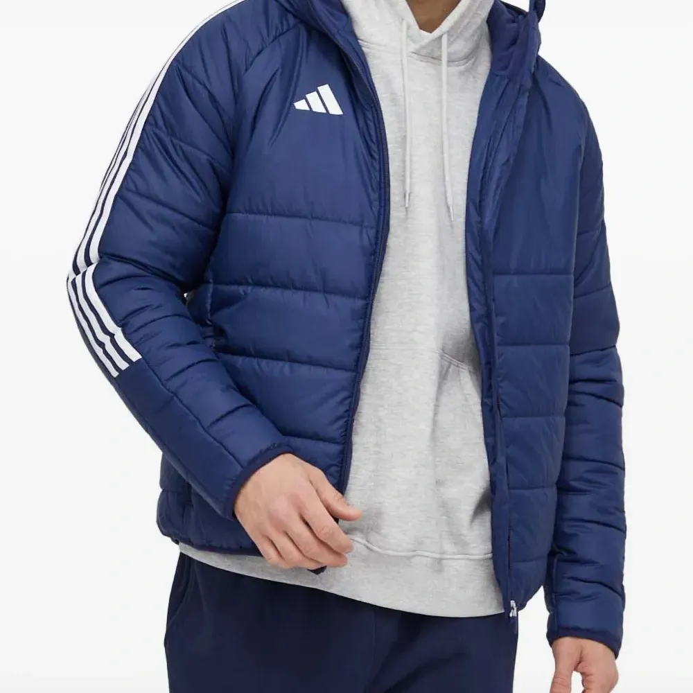 Стеганая куртка с тремя полосками