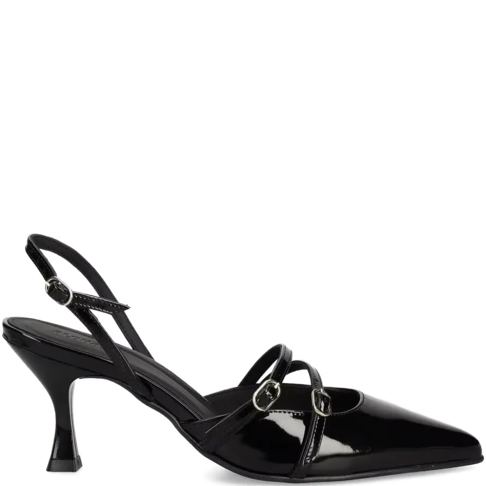 лакированные туфли с ремешком на пятке