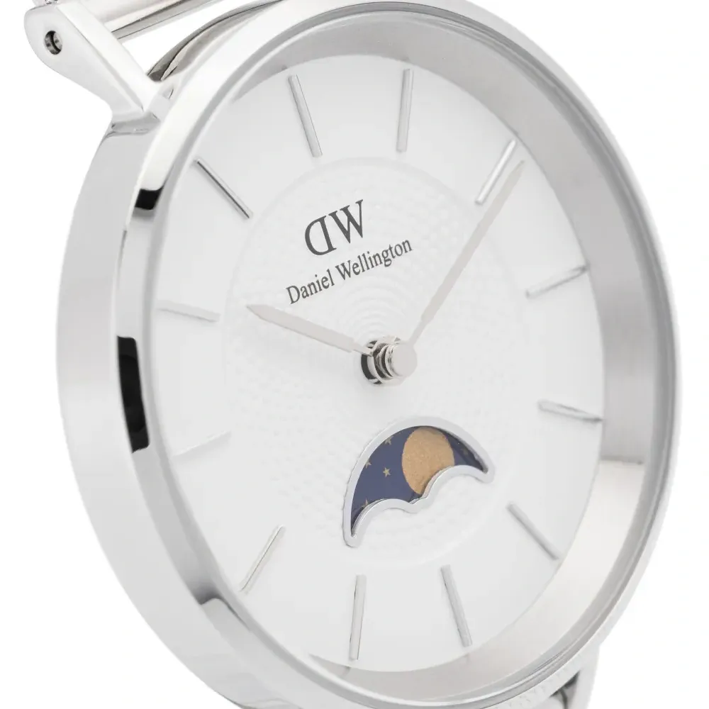 Наручные часы Petite Moonphase 32 мм Наручные часы Petite Moonphase 32 мм