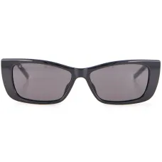 Солнцезащитные очки в прямоугольной оправе