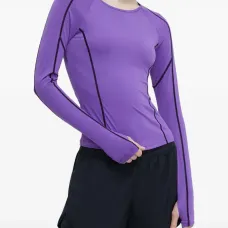 Топ с вырезами и длинными рукавами Топ с вырезами и длинными рукавами