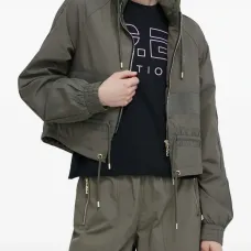 Куртка с капюшоном на молнии Куртка с капюшоном на молнии