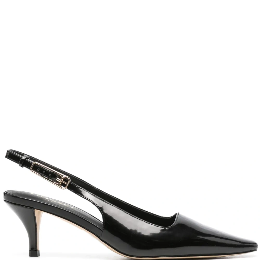 Туфли с заостренным носком и ремешком на пятке