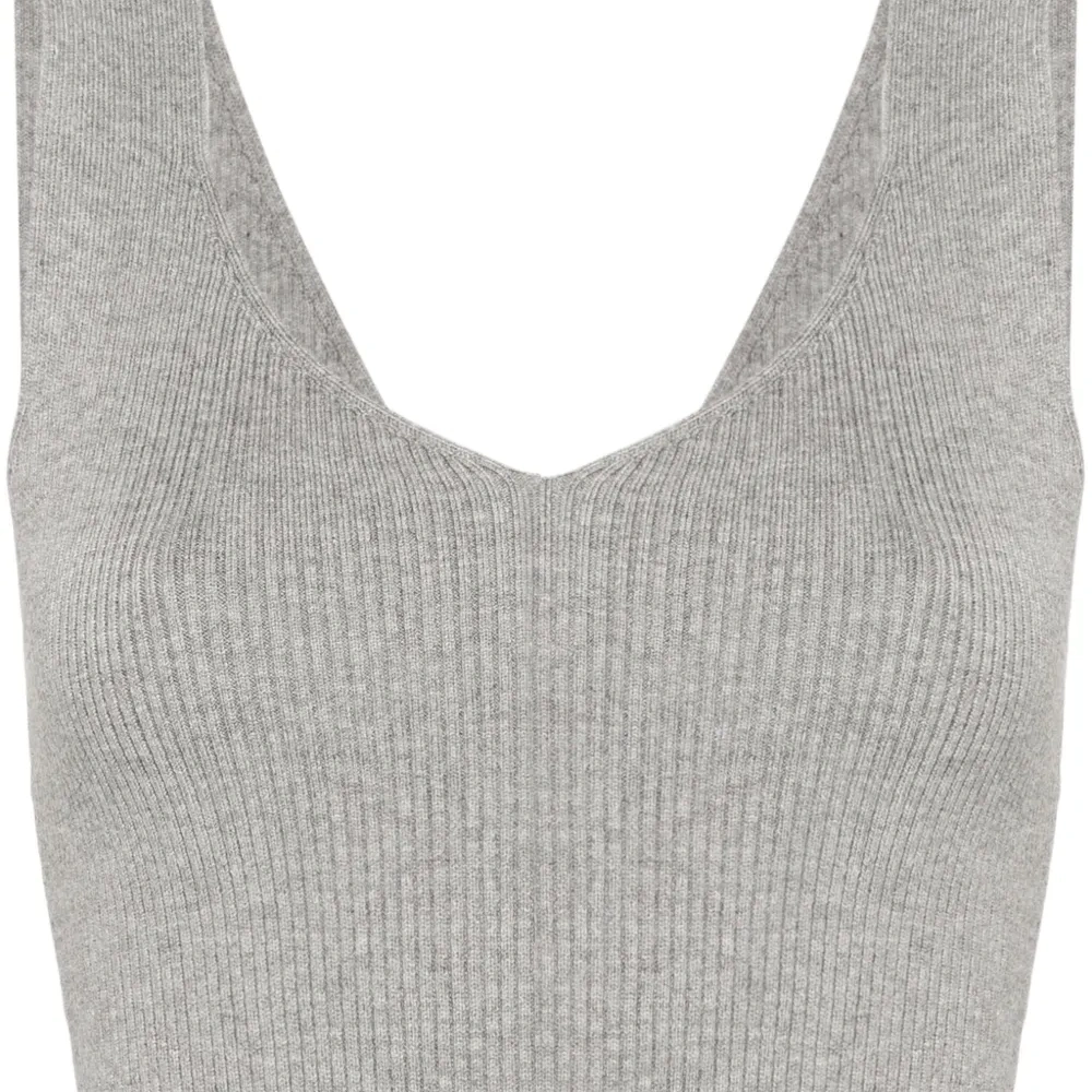 Укороченный топ в рубчик Укороченный топ в рубчик