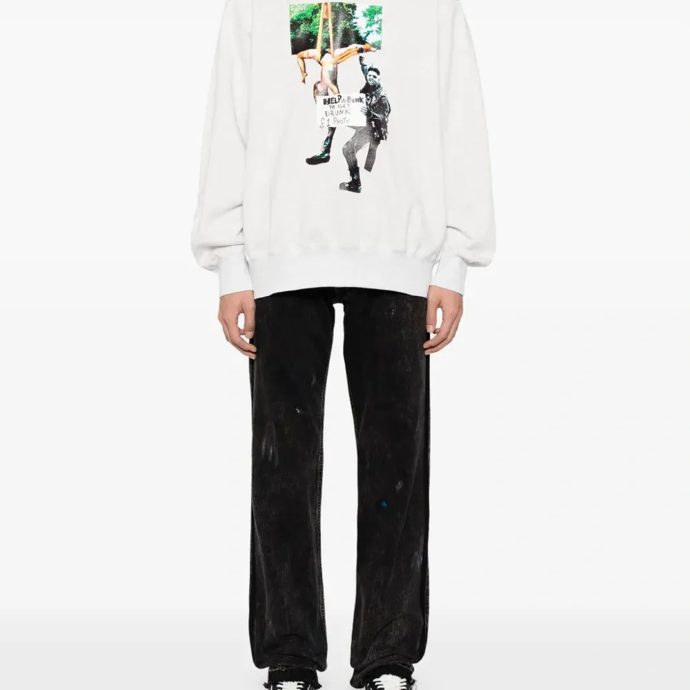 толстовка с графичным принтом