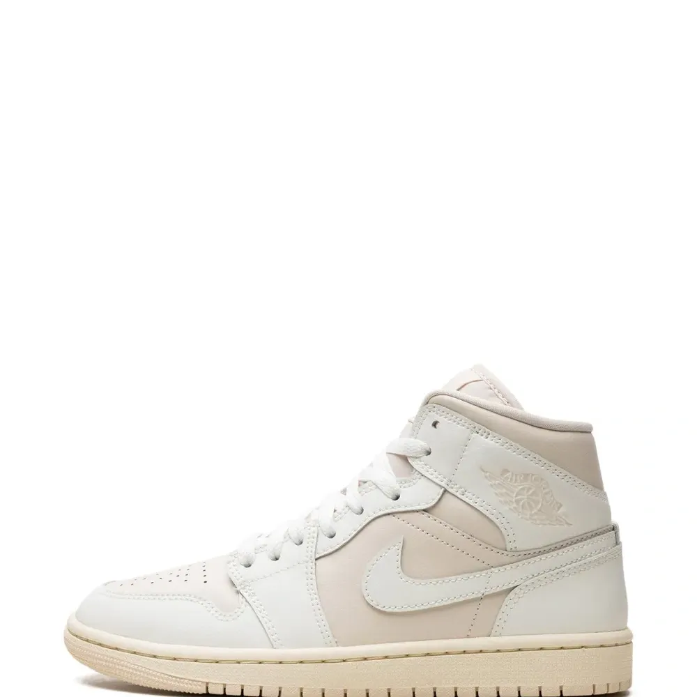 Кроссовки Air Jordan 1 White/Light Tan