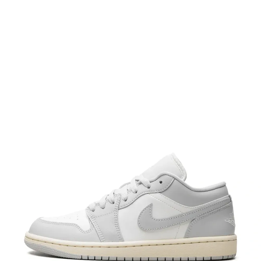 Кроссовки Air Jordan 1 Light Grey Кроссовки Air Jordan 1 Light Grey