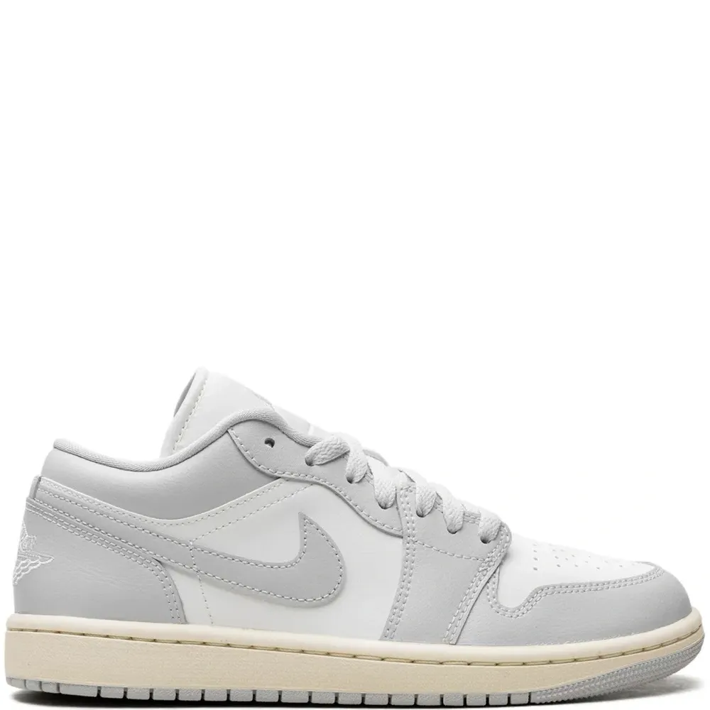 Кроссовки Air Jordan 1 Light Grey Кроссовки Air Jordan 1 Light Grey