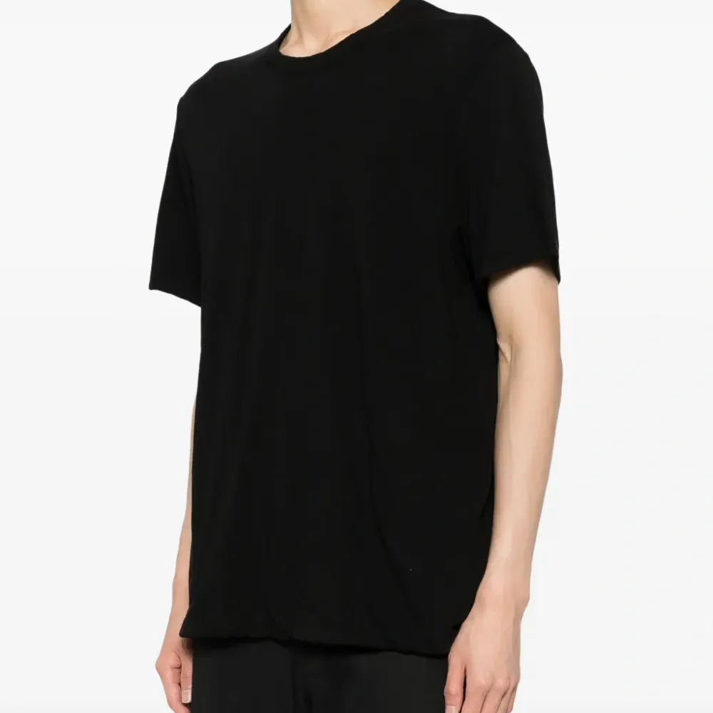 Футболка с круглым вырезом Футболка с круглым вырезом