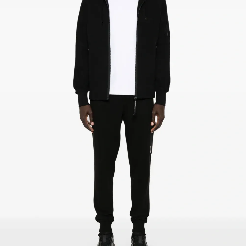 Худи с декором Lens