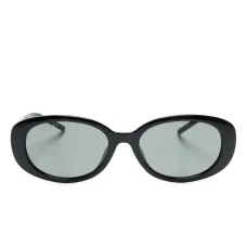 солнцезащитные очки в овальной оправе солнцезащитные очки в овальной оправе