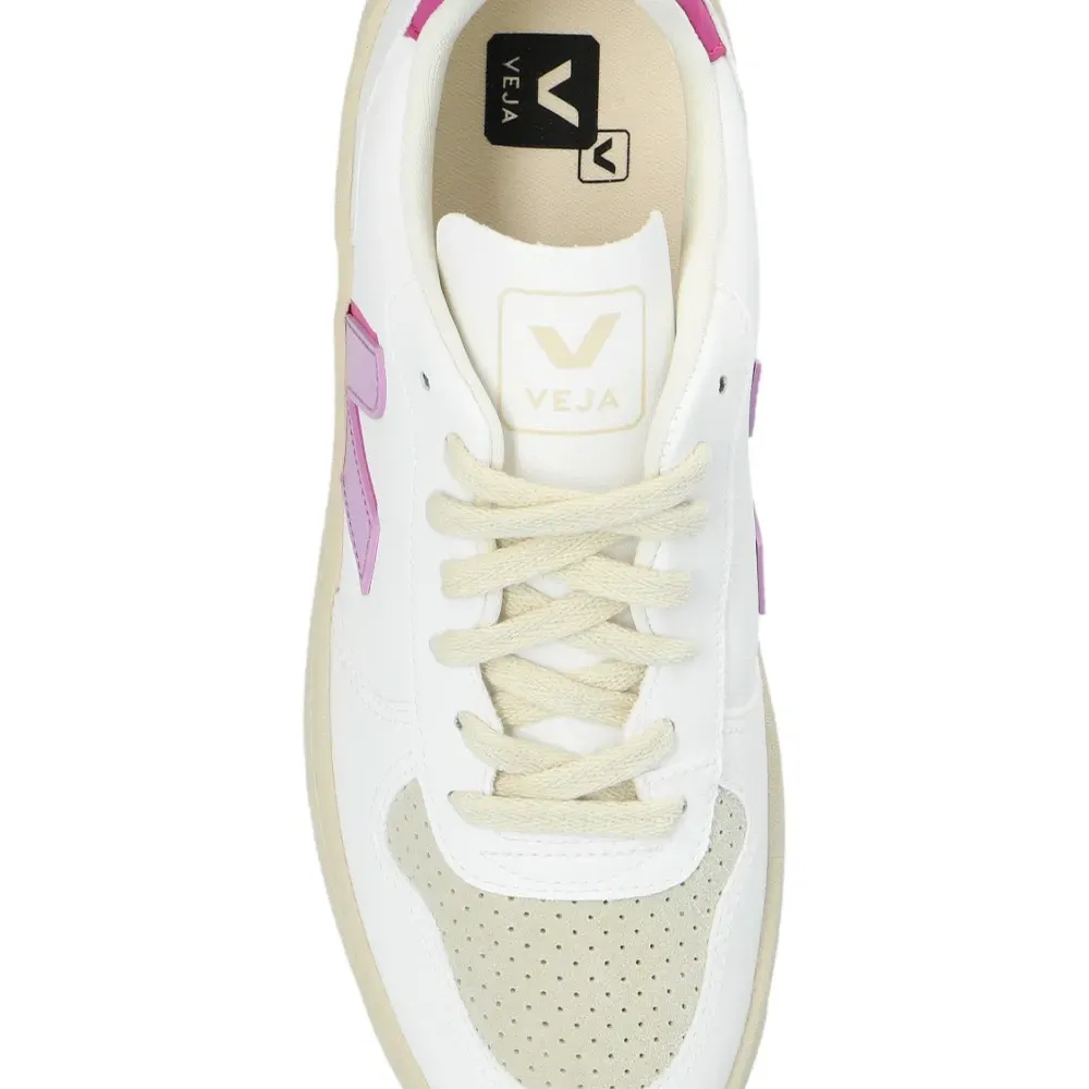 Кроссовки V-10