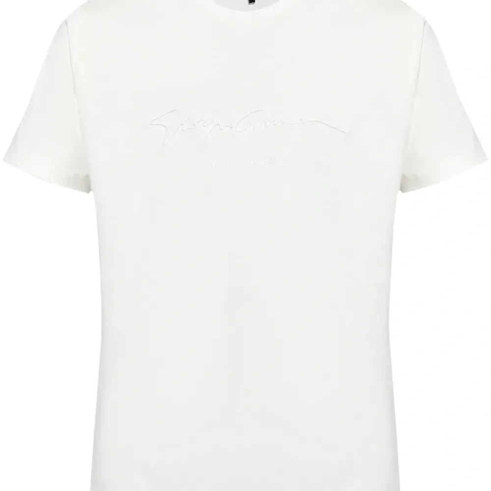 Футболка с вышитым логотипом