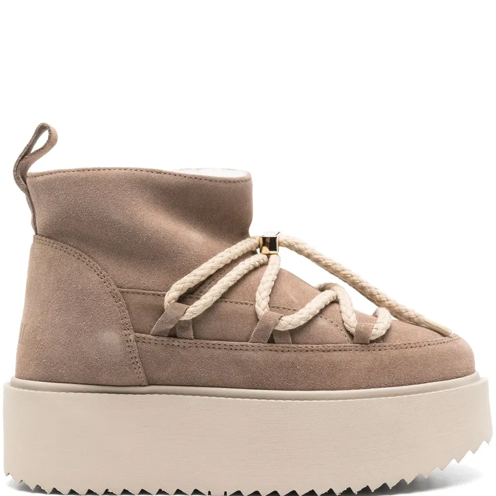 Замшевые ботинки