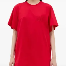 Футболка с вышитым логотипом Футболка с вышитым логотипом