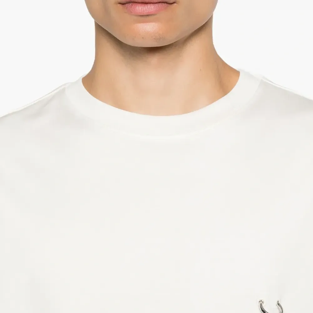 Футболка с металлическим декором Футболка с металлическим декором