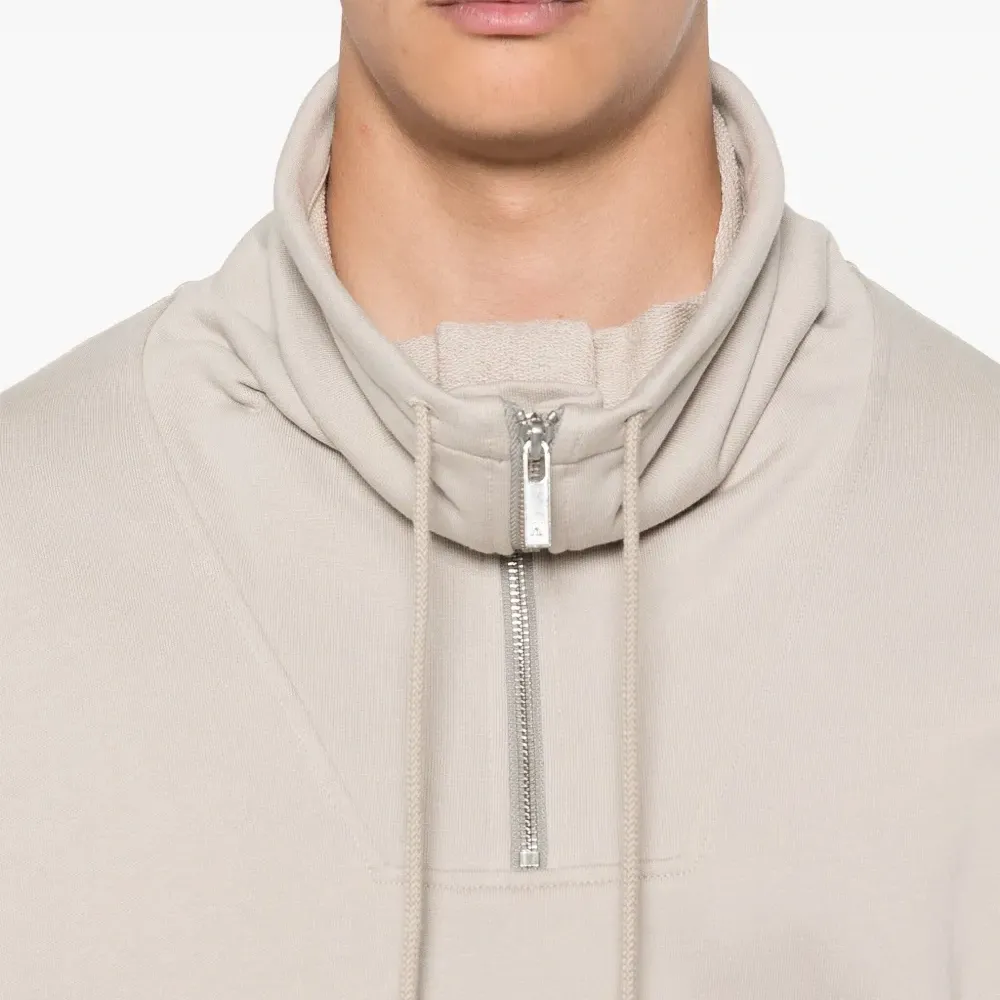 Толстовка с воротником-воронкой