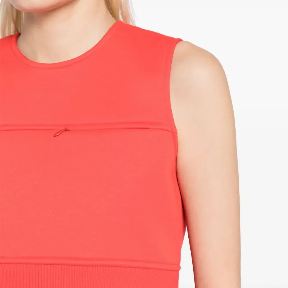 Топ с баской